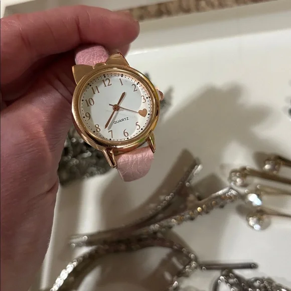 Accessories Bundle. - Picture 4 of 6